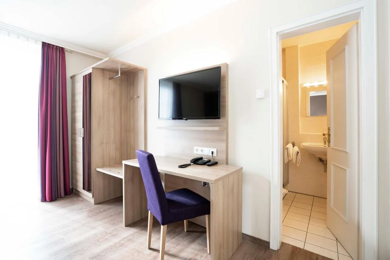 Hotel Rosenhof Bei Bamberg Kemmern 3*,
