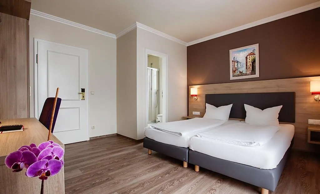 Hotel Rosenhof Bei Bamberg Kemmern 3*,
